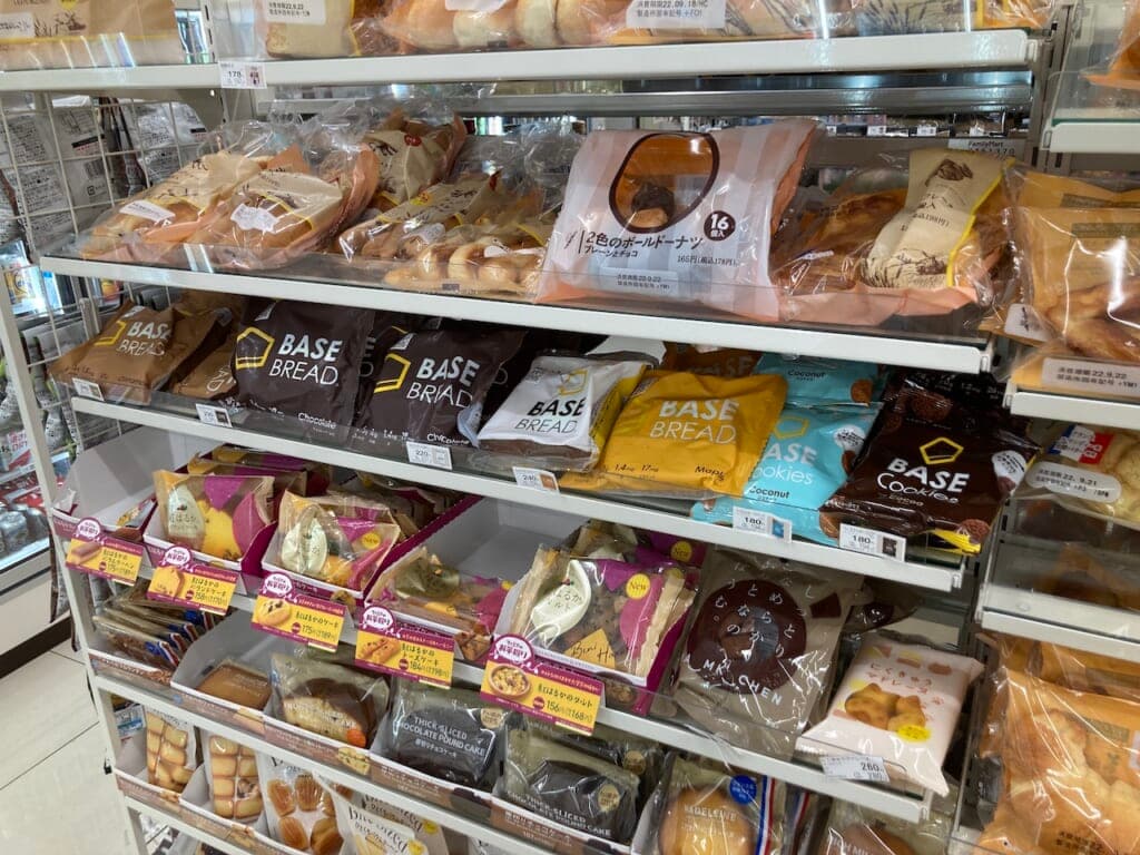 ベースブレッドはコンビニに売っている?