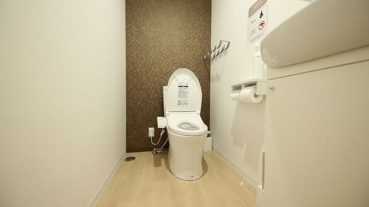 松戸店のトイレ01
