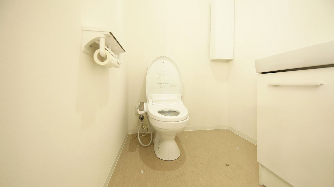 舎人店のトイレ01